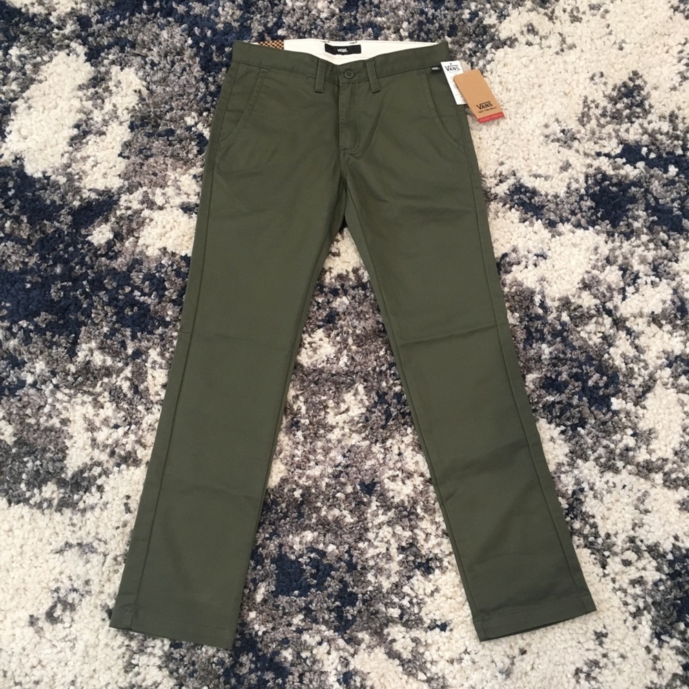 Men’s vans pants Size 28 NWT